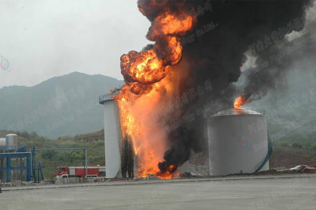 油罐火災(zāi)事故處置訓(xùn)練設(shè)施